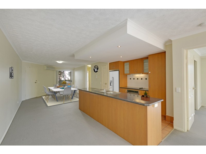 1/7 Johnston Street, Southport QLD 4215