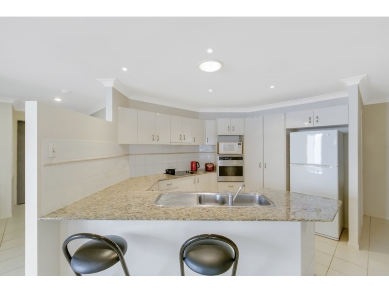 13 Rhiannon Drive, Ashmore QLD 4214