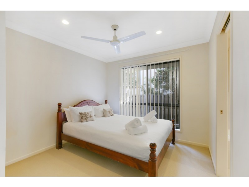 13 Rhiannon Drive, Ashmore QLD 4214