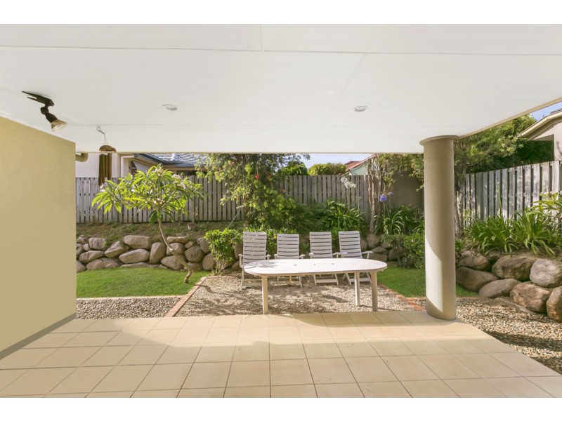 13 Rhiannon Drive, Ashmore QLD 4214