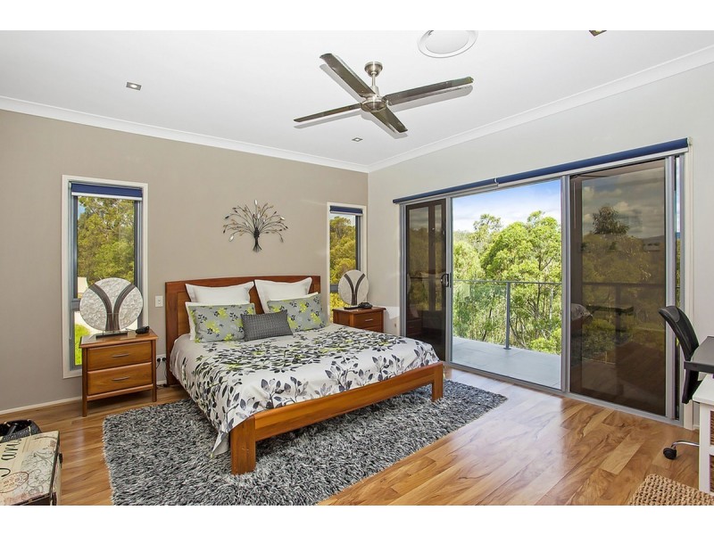 52 Tara Vista Boulevard, Highland Park QLD 4211