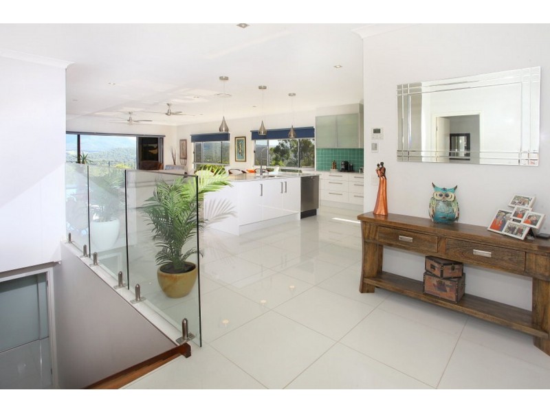 52 Tara Vista Boulevard, Highland Park QLD 4211