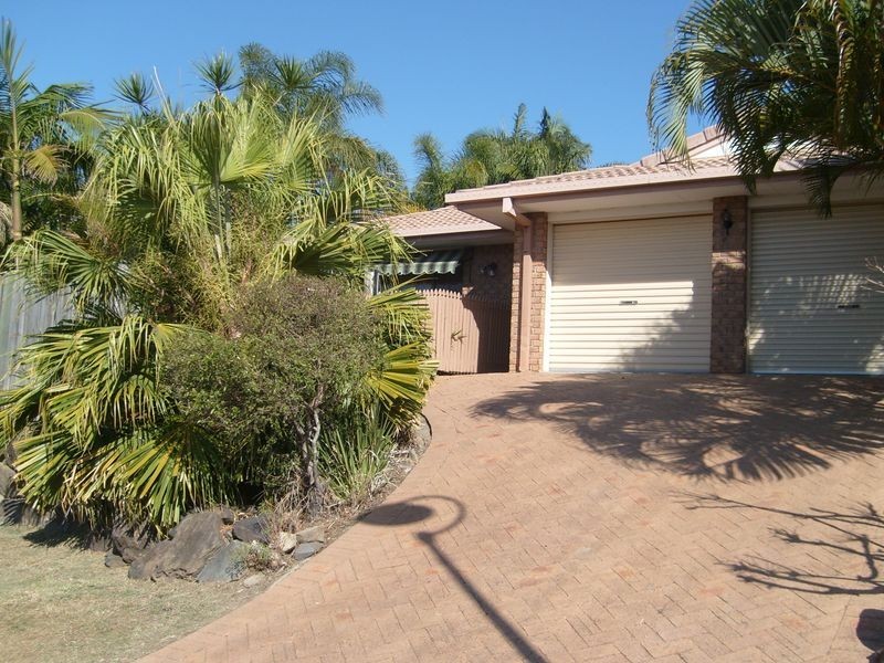 30 Armstrong Way, Highland Park QLD 4211