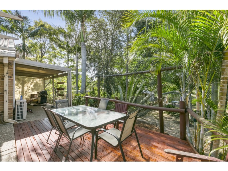 16 Hastings Crescent, Carrara QLD 4211