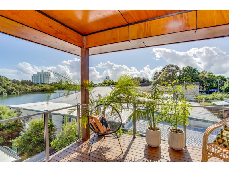1/3 Tuesley Court, Southport QLD 4215