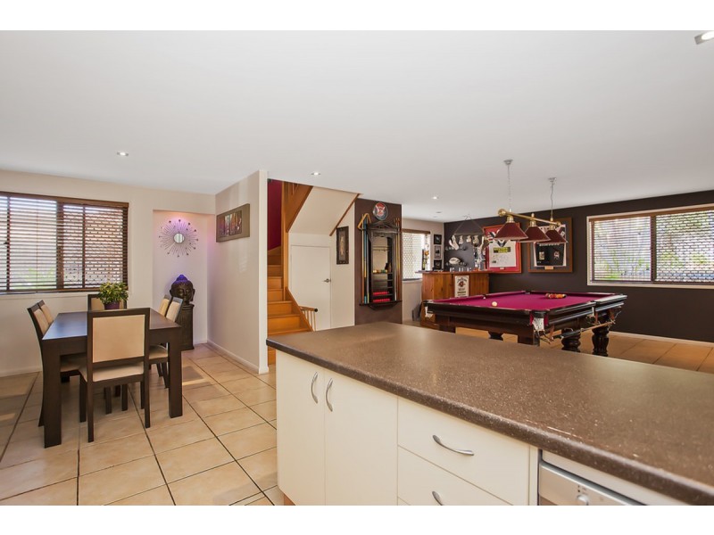 12 Bartlett Avenue, Nerang QLD 4211