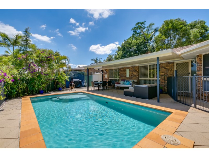 4 Brook Court, Nerang QLD 4211