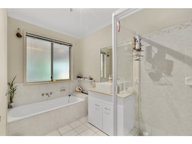 4 Brook Court, Nerang QLD 4211