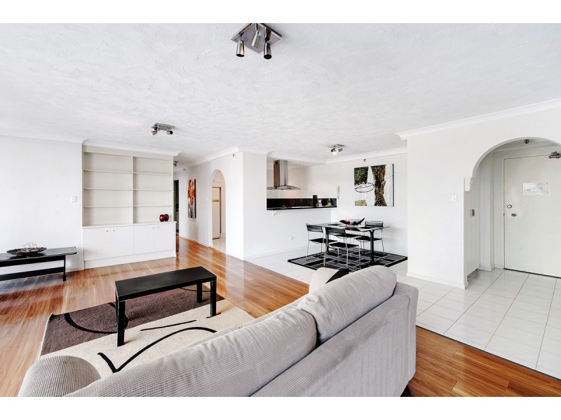 1E/5 Clifford Street, Surfers Paradise QLD 4217