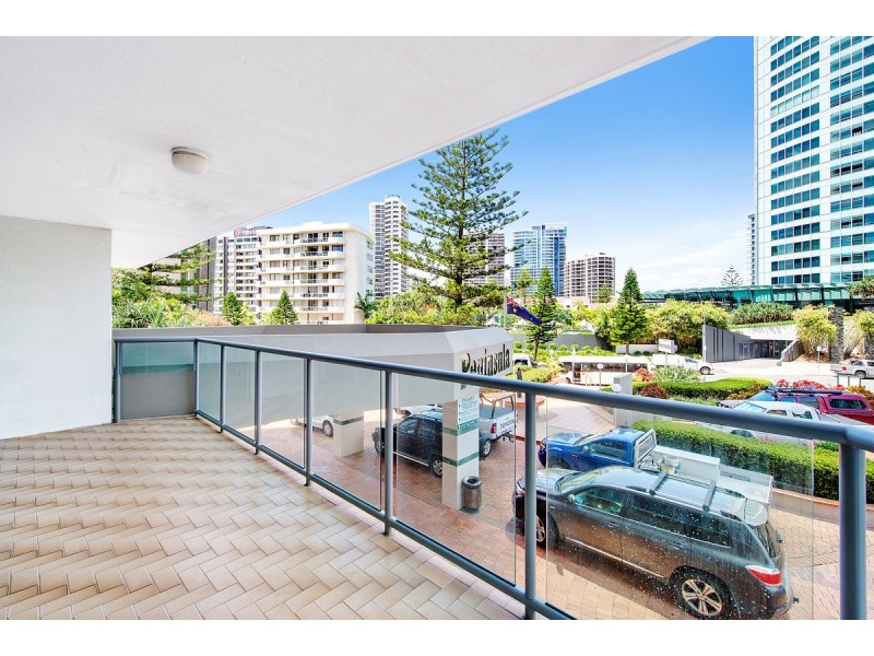 1E/5 Clifford Street, Surfers Paradise QLD 4217