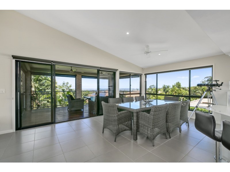 7 Ballah Crescent, Highland Park QLD 4211