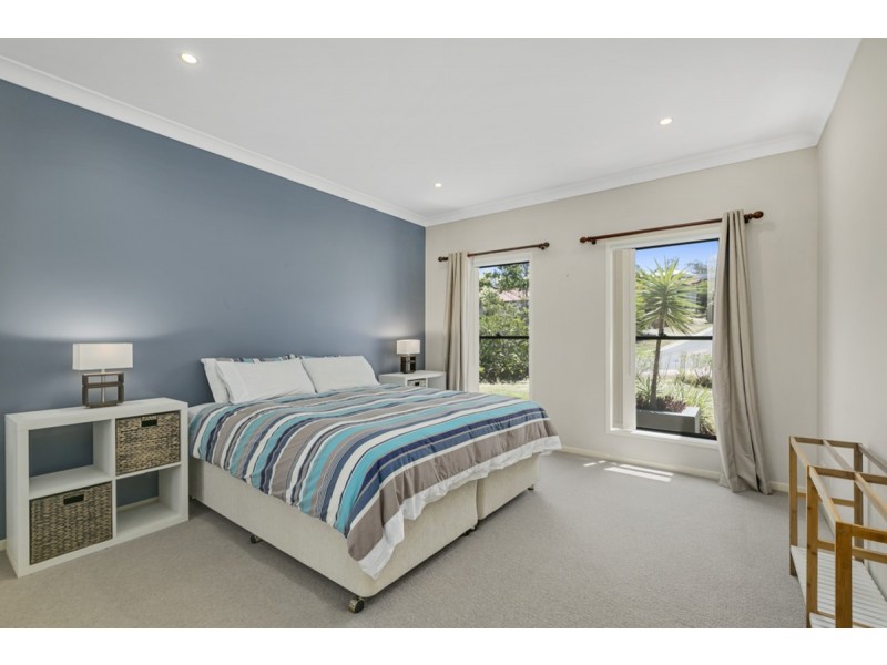 7 Ballah Crescent, Highland Park QLD 4211
