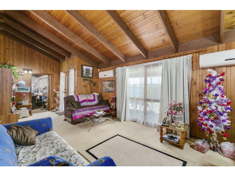 74 Nerang River Drive, Nerang QLD 4211