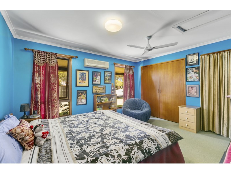 74 Nerang River Drive, Nerang QLD 4211