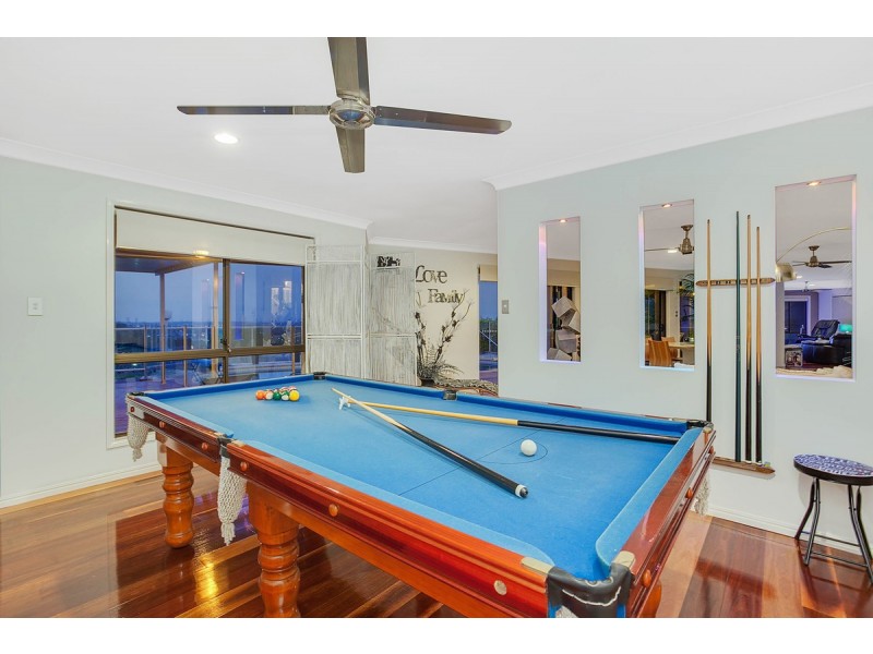 24 Trafalgar Street, Highland Park QLD 4211