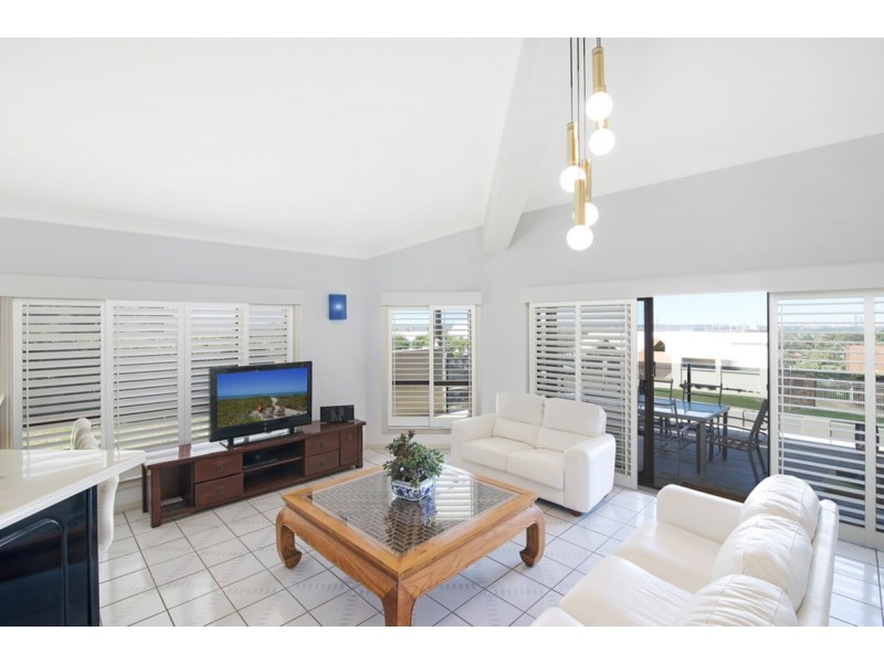 7 Renfrew Drive, Highland Park QLD 4211