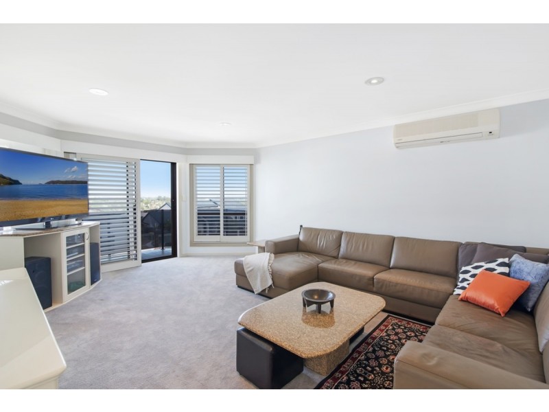 7 Renfrew Drive, Highland Park QLD 4211