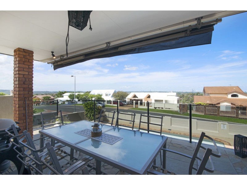 7 Renfrew Drive, Highland Park QLD 4211