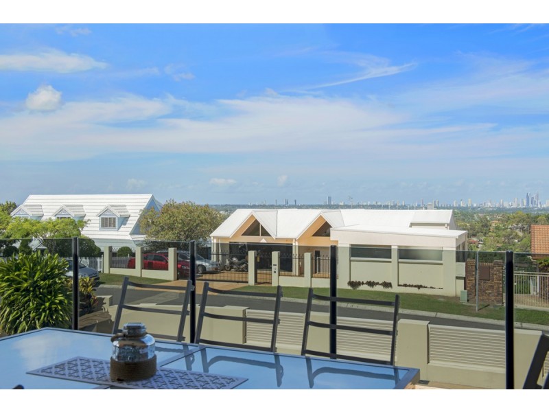 7 Renfrew Drive, Highland Park QLD 4211