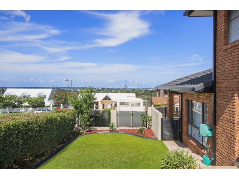 7 Renfrew Drive, Highland Park QLD 4211