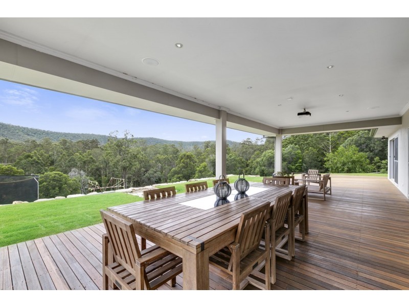 14 Bush Knoll Place, Mount Nathan QLD 4211