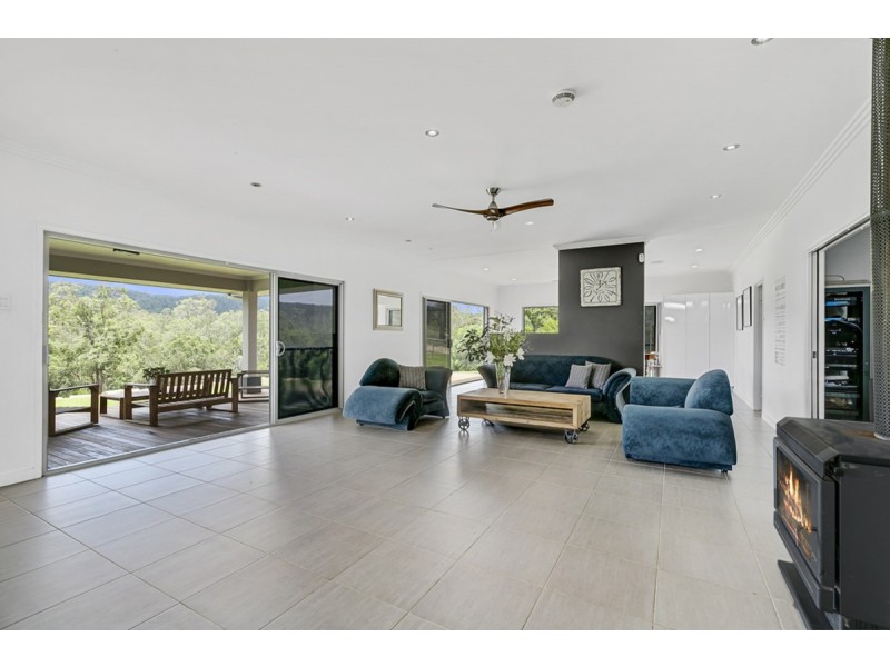 14 Bush Knoll Place, Mount Nathan QLD 4211