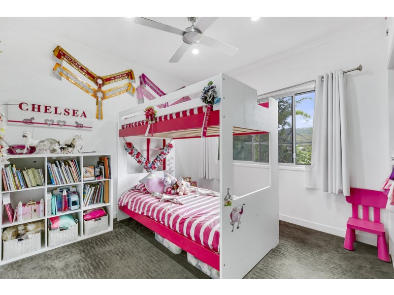 14 Bush Knoll Place, Mount Nathan QLD 4211