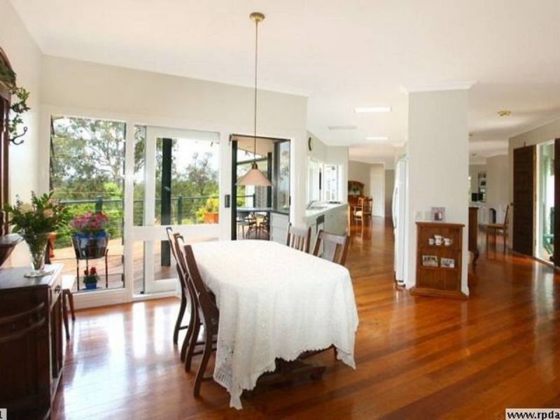 72 Castle Hill Drive South, Gaven QLD 4211