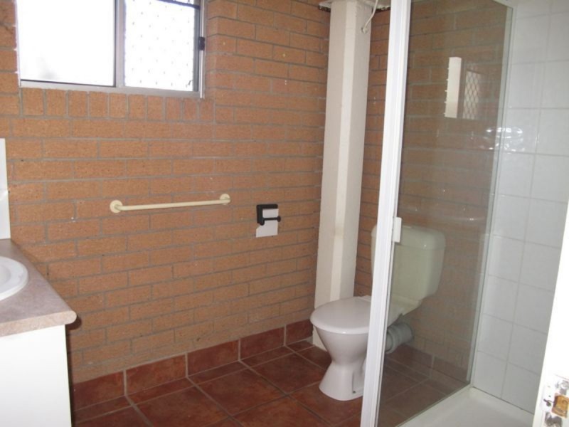 1/246 Central Street, Labrador QLD 4215