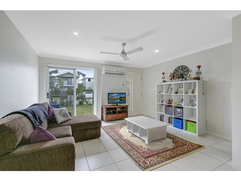 18/45 Christopher Street, Pimpama QLD 4209