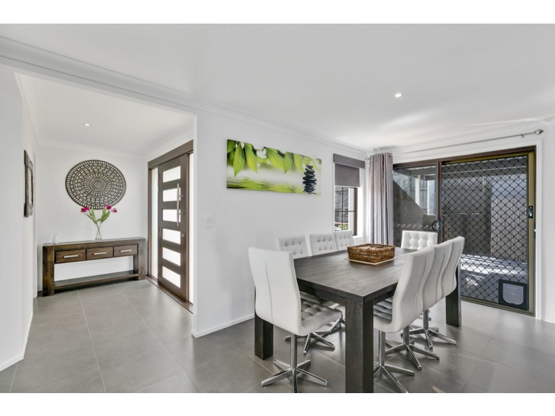 71 Pappas Way, Carrara QLD 4211