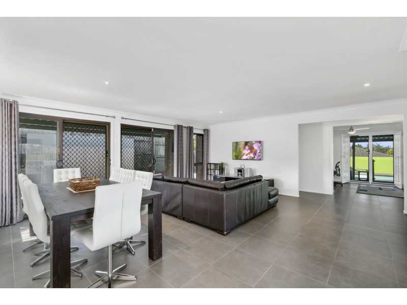 71 Pappas Way, Carrara QLD 4211