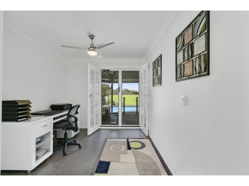 71 Pappas Way, Carrara QLD 4211
