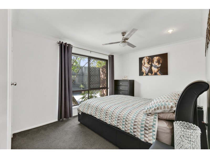 71 Pappas Way, Carrara QLD 4211