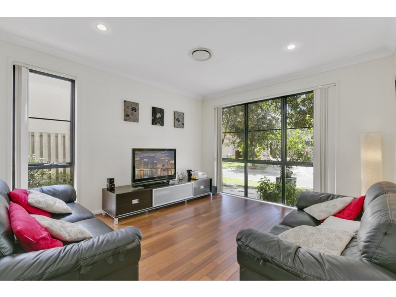 47 Riverwood Drive, Ashmore QLD 4214