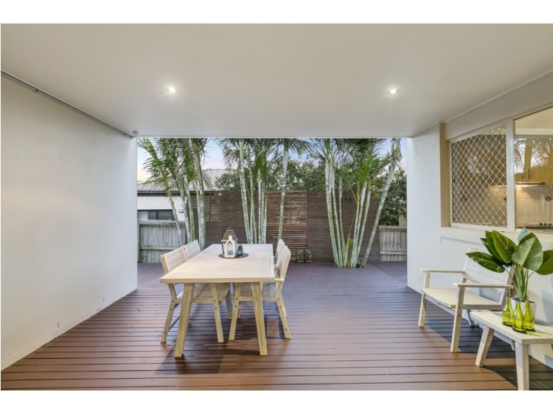 1/16 Bluetail Crescent, Upper Coomera QLD 4209