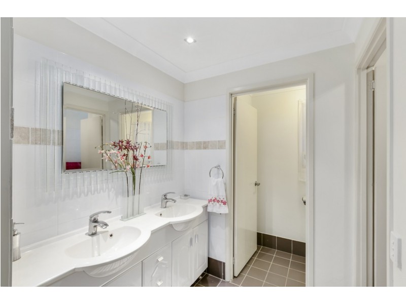 5/11 Balfour Crescent, Highland Park QLD 4211