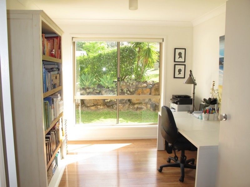 2 Calliandra Court, Carrara QLD 4211