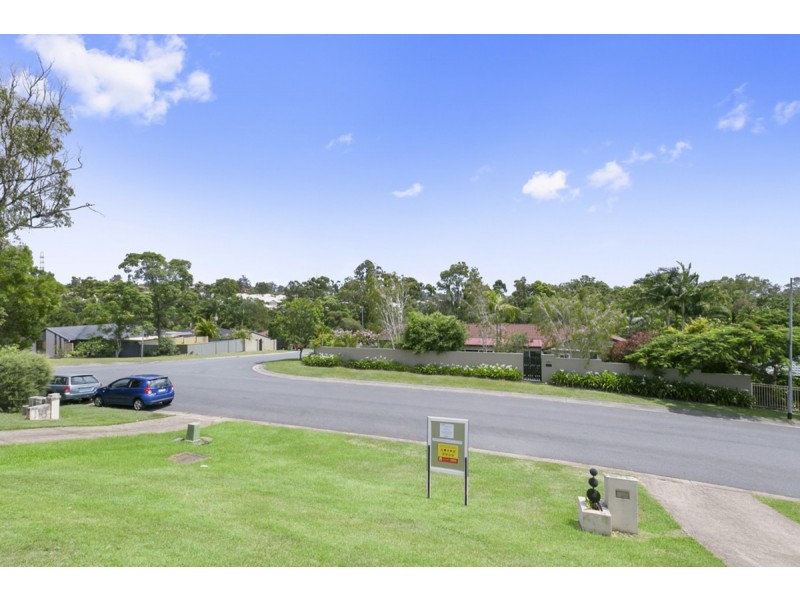 21 Richard Crescent, Highland Park QLD 4211