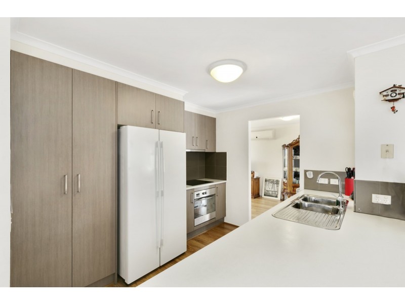 21 Richard Crescent, Highland Park QLD 4211