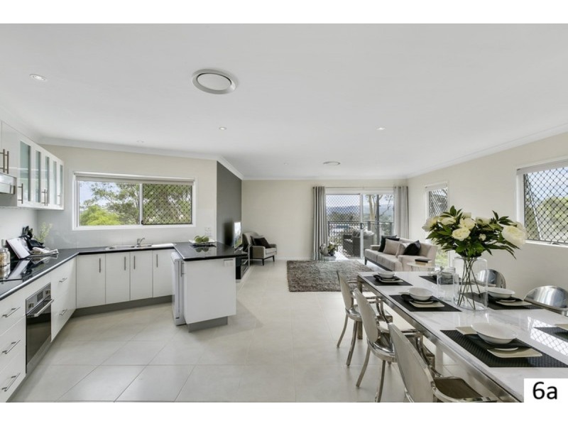 6 Mullingar Place, Carrara QLD 4211