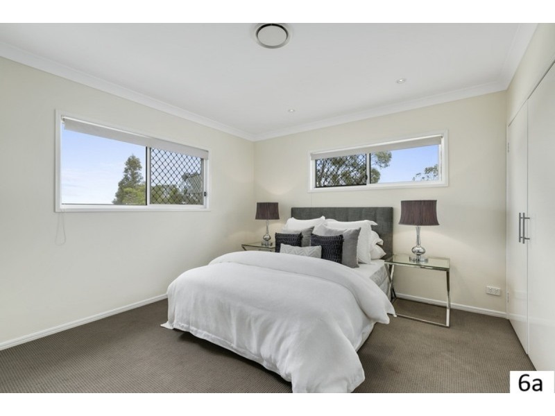 6 Mullingar Place, Carrara QLD 4211