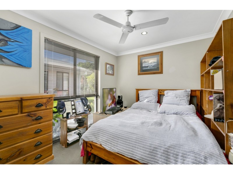 33 Bartlett Avenue, Nerang QLD 4211