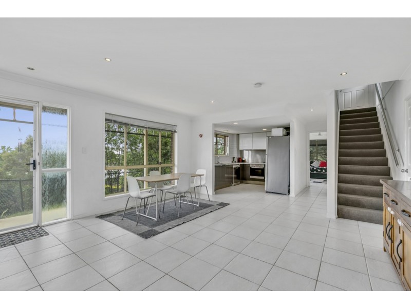 34 Paddington Drive, Carrara QLD 4211