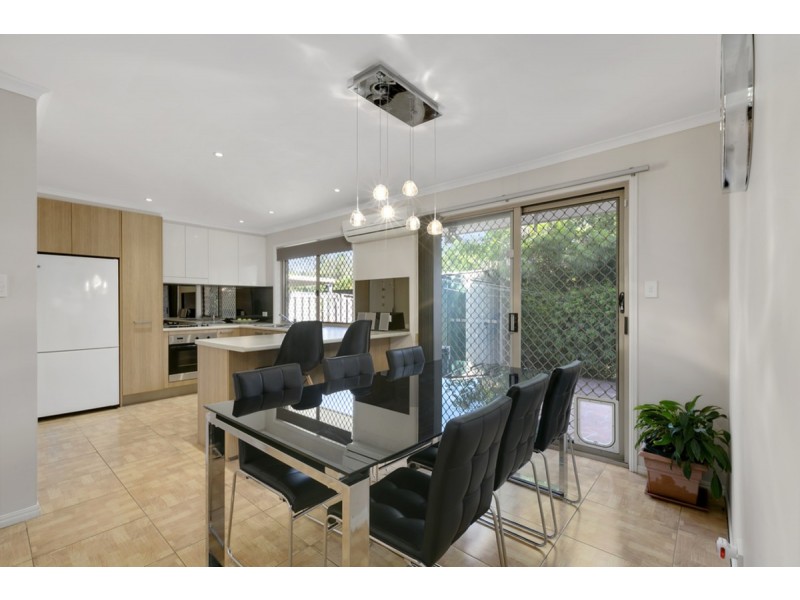 8/33 Golden Palms, Ashmore QLD 4214