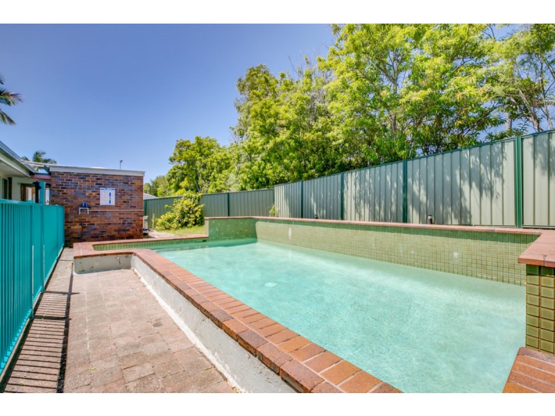 5 Drewe Court, Carrara QLD 4211