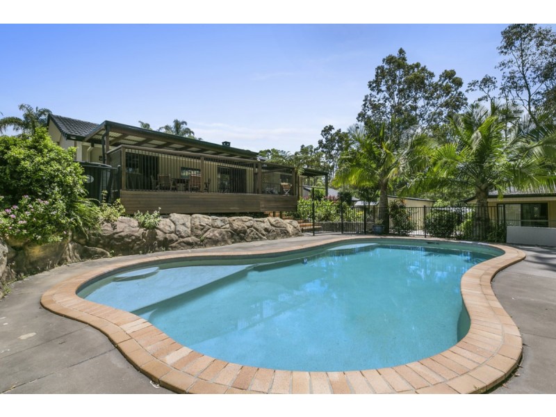 6 Walker Drive, Worongary QLD 4213