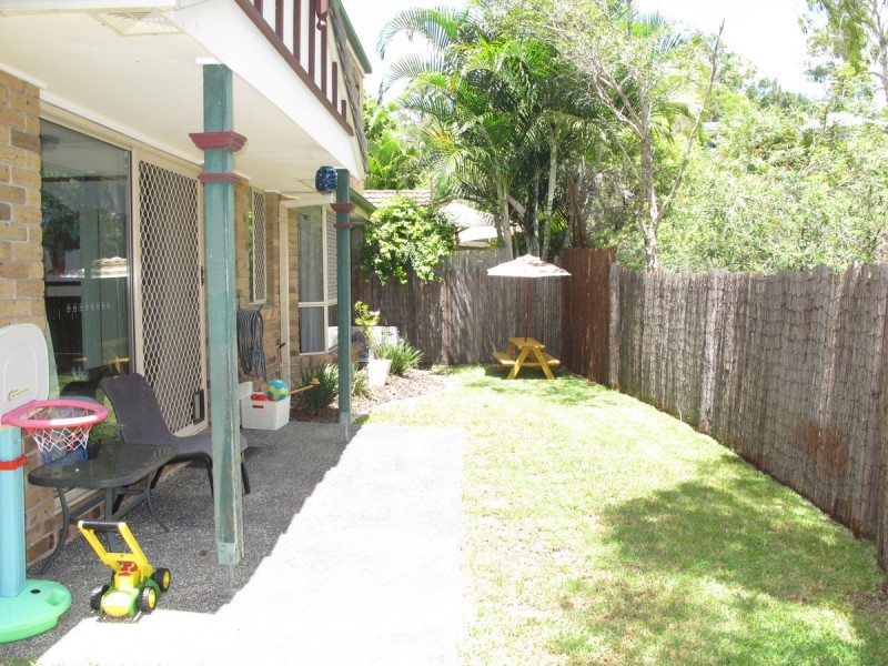 4/53 Paddington Drive, Carrara QLD 4211