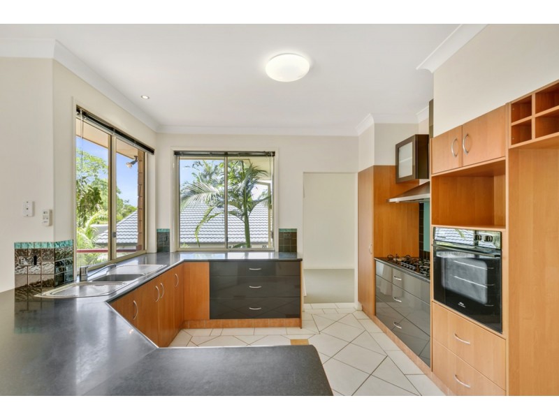 25 Woolmere Street, Carrara QLD 4211