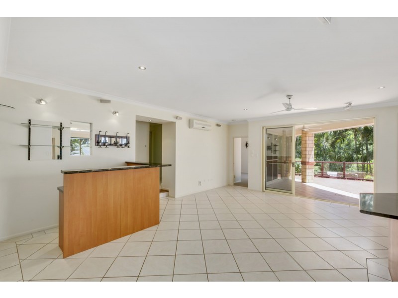 25 Woolmere Street, Carrara QLD 4211
